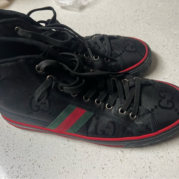 Men's Gucci
Off The Grid high top sneaker
Style: 628717H9H801074 - Picture 5 of 5